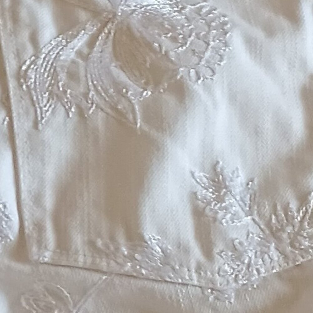 WHITE EMBROIDERED J. CREW TOP, S & WHITE EMBROIDERED RALPH LAUREN JEANS, 8 - Picture 6 of 6